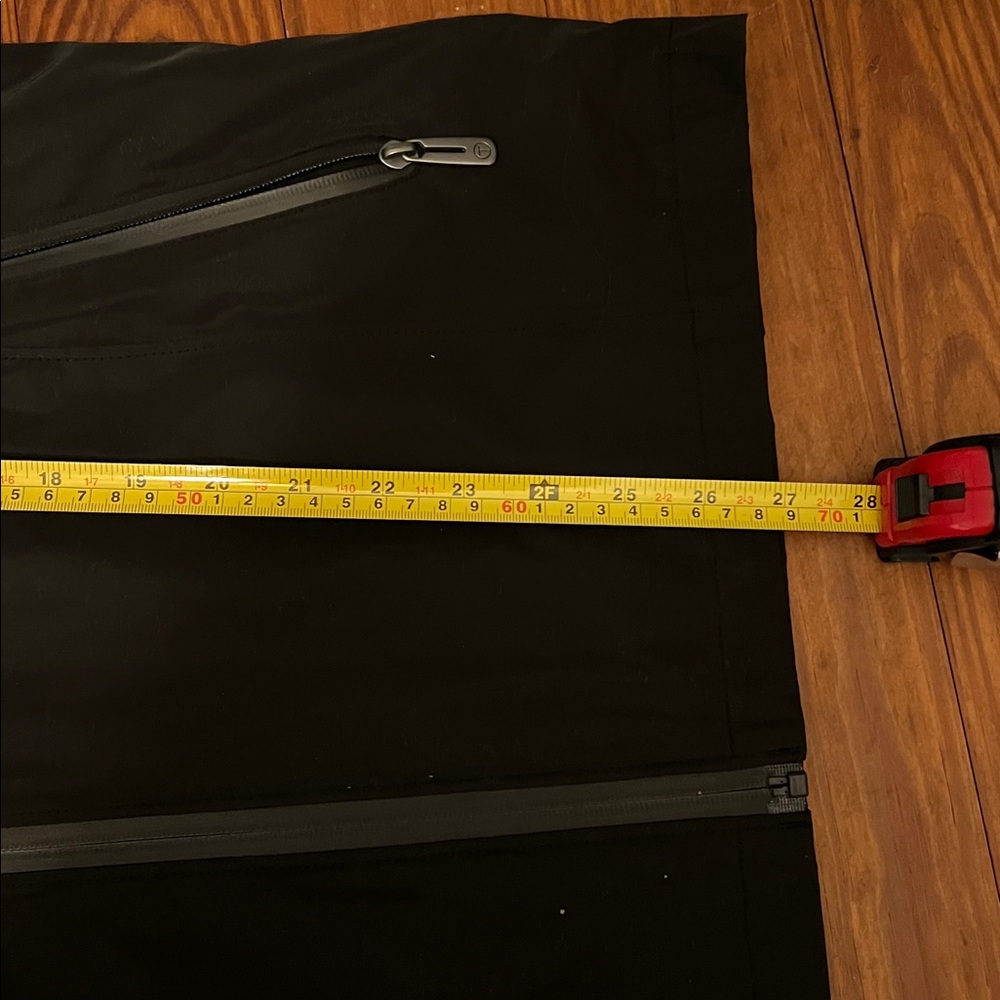 TUMI  T-tech by Tumi Performance Jacket Size Medium Hidden hood. Security pocket - Picture 10 of 12